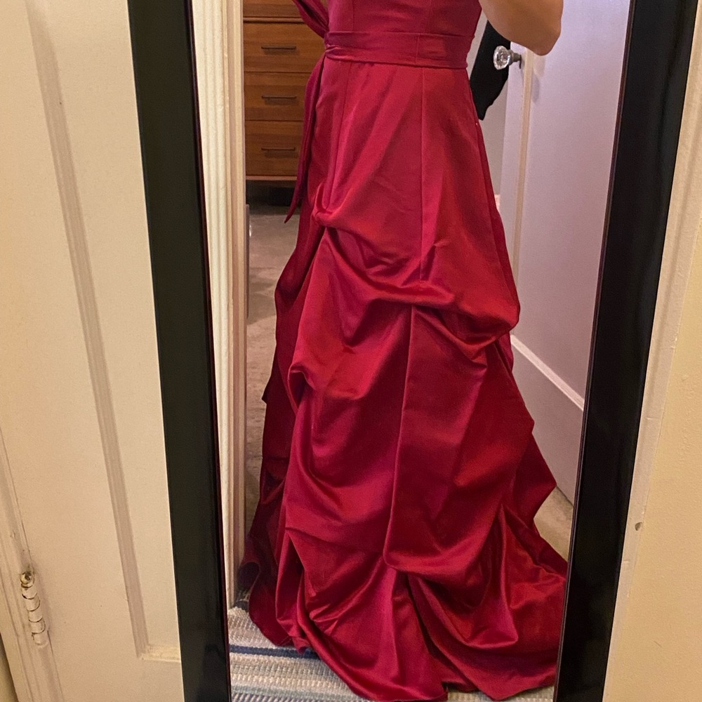 David’s Bridal strapless gown - Picture 5 of 10